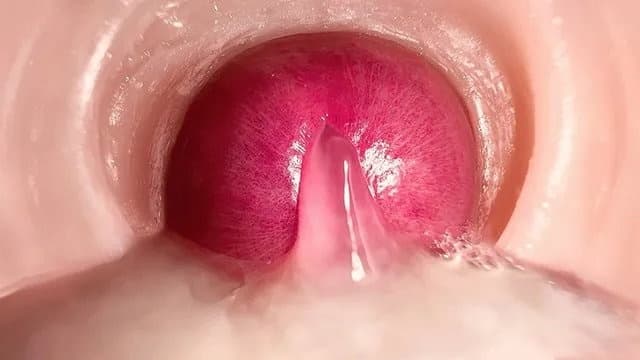 Close Up Pussy Intimacy: Twice the Creampie in Stunning 4K with Gi