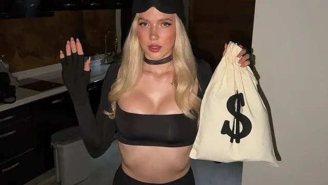 Big Tits Blonde Caught Stealing hands Up Turns into knees Down